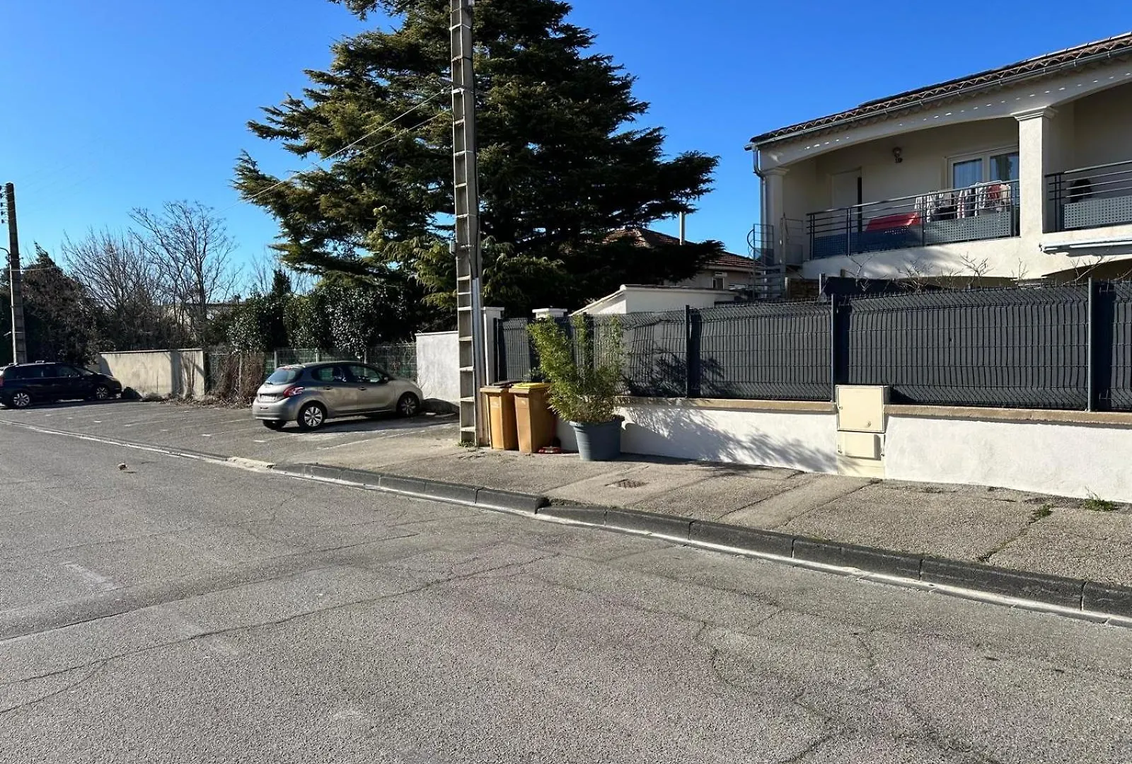 דירה קאביון Appartement T2 Avec Terrasse Et Cour צרפת